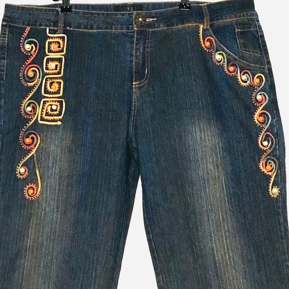 Style Women Multicolor Embellished Flare Leg Jeans - Picture 3 of 8